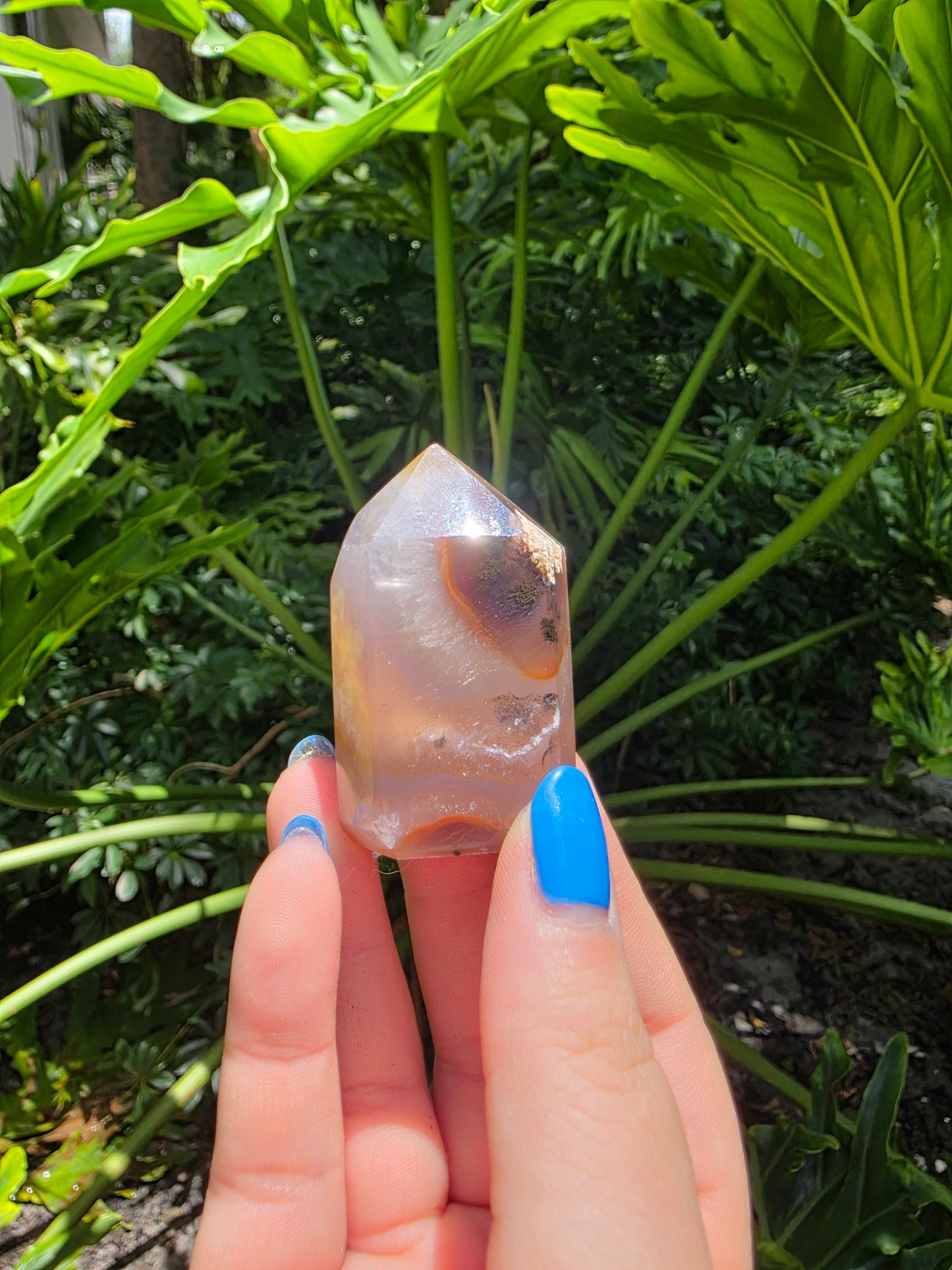 Sunveil Bloom – Mini Druzy Agate Tower