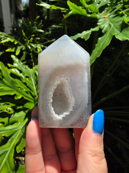 Whisper Hollow – Druzy Agate Tower