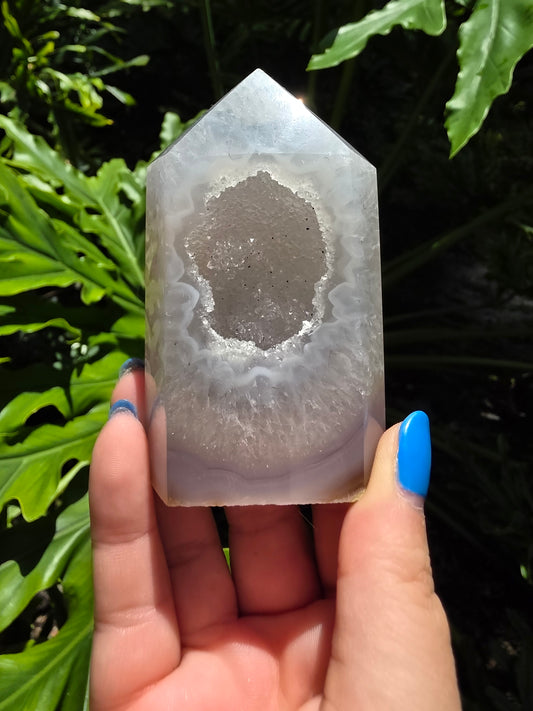Echoveil – Druzy Agate Tower