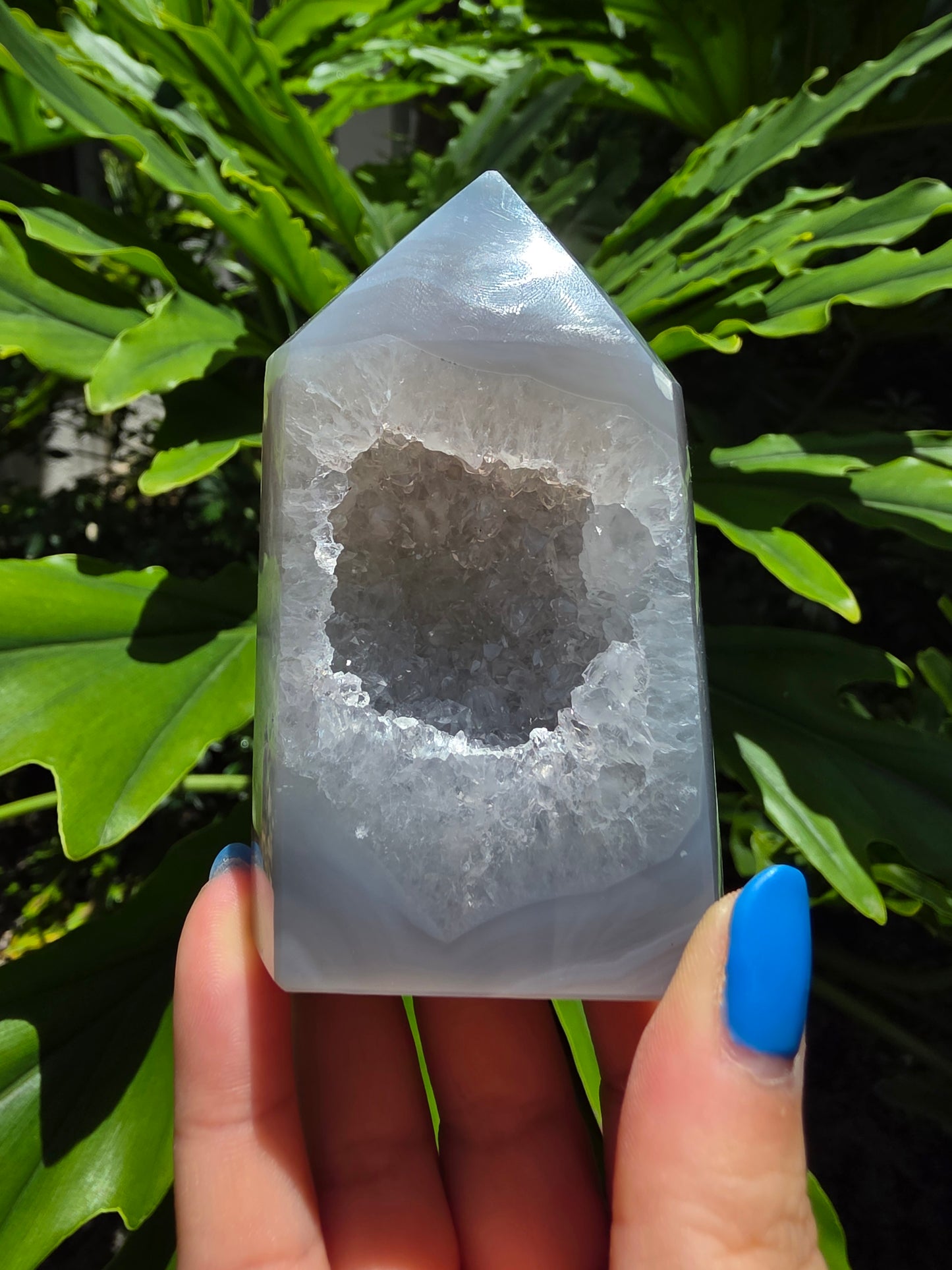 Frostfall Cavern – Druzy Agate Tower