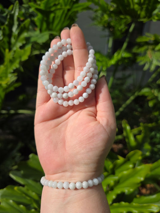 White Jadeite Beaded Bracelet [6mm]