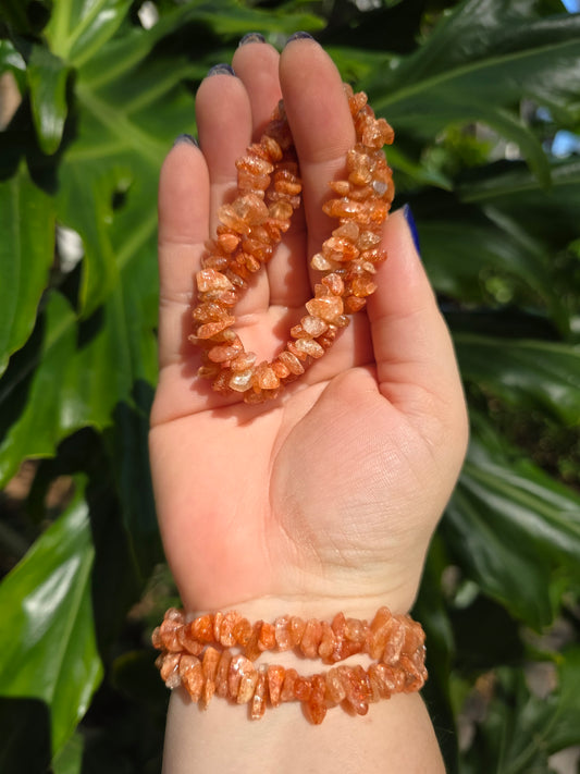 Radiant Sunstone Chip Bracelet | India