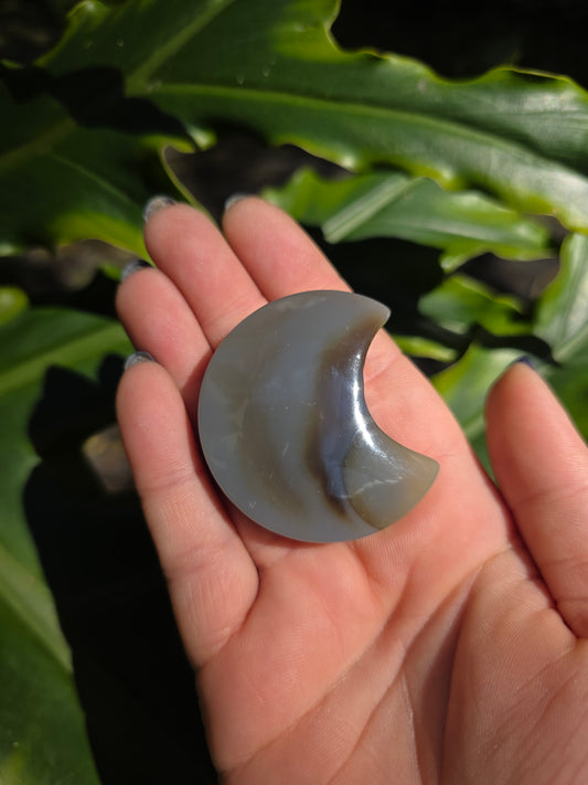Agate Crescent Moon • Option D • China