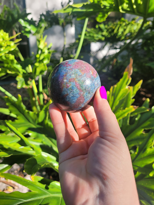 Ruby in Kyanite Sphere [A]